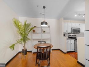 275 S Pickett Street 102, Alexandria VA 22304