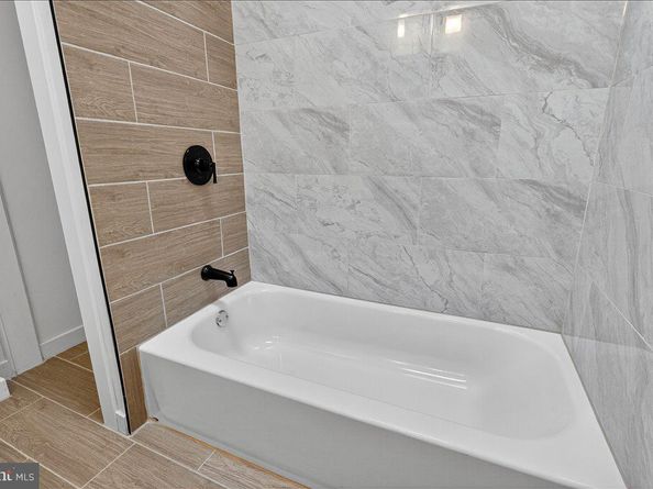 6737 N Smedley Street, Philadelphia PA 19126