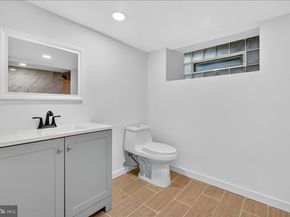 6737 N Smedley Street, Philadelphia PA 19126