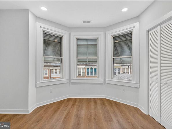 6737 N Smedley Street, Philadelphia PA 19126