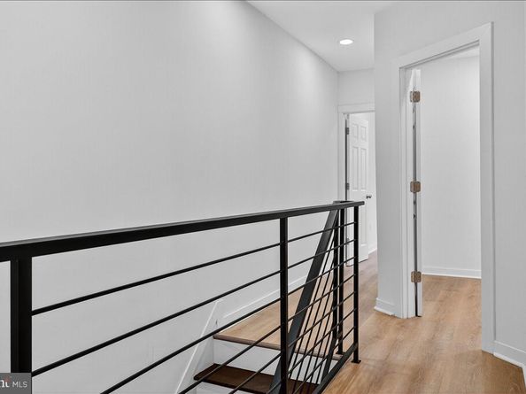 6737 N Smedley Street, Philadelphia PA 19126