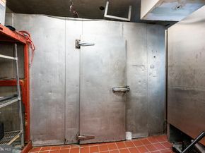 6452 Lansdowne Avenue, Philadelphia PA 19151