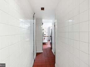 6452 Lansdowne Avenue, Philadelphia PA 19151