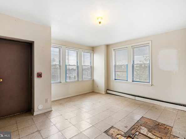 6452 Lansdowne Avenue, Philadelphia PA 19151