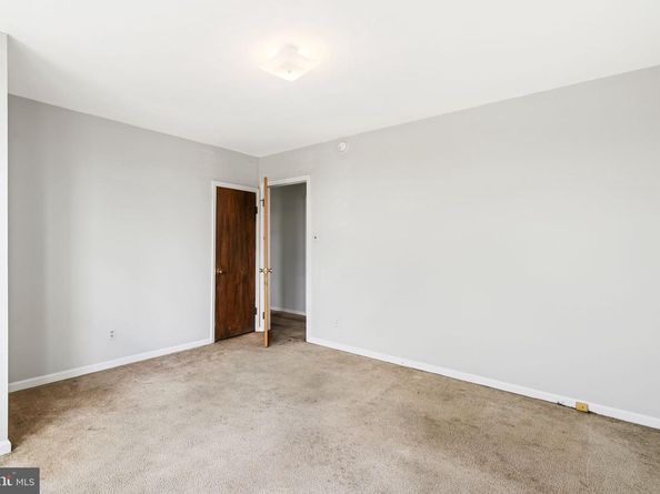 6452 Lansdowne Avenue, Philadelphia PA 19151