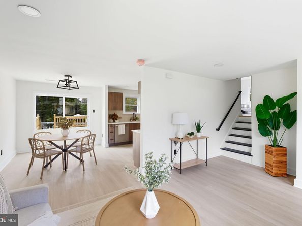 166 N Hawthorne Avenue, Langhorne PA 19047