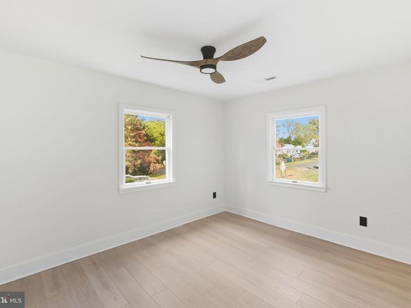 166 N Hawthorne Avenue, Langhorne PA 19047