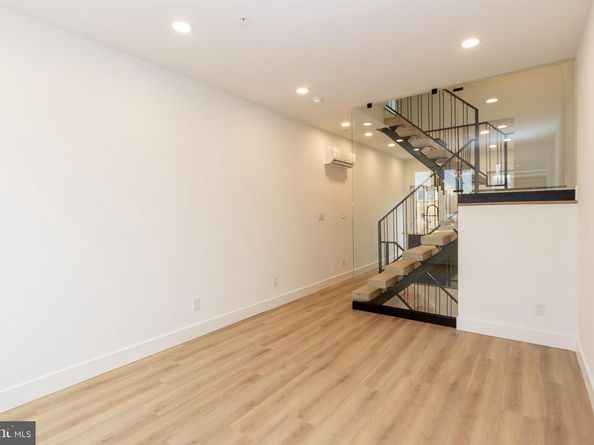 1544 N Darien Street, Philadelphia PA 19122