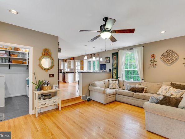 506 Dogwood Lane, Conshohocken PA 19428