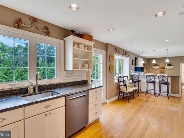 506 Dogwood Lane, Conshohocken PA 19428