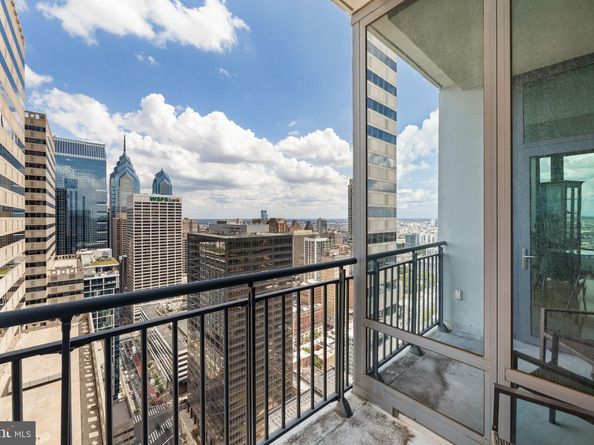 2101 Market Street 4206, Philadelphia PA 19103