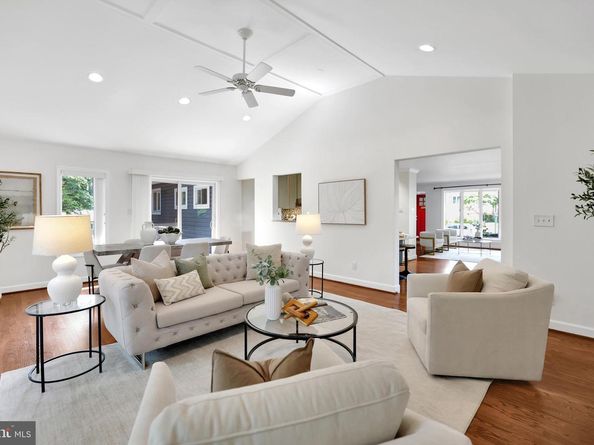 6313 Tone Drive, Bethesda MD 20817
