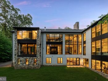 3 Bay Tree Lane
