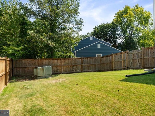 1008 Windcroft Glen Court, Herndon VA 20170