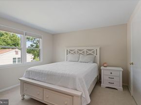 1008 Windcroft Glen Court, Herndon VA 20170