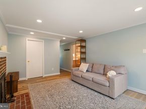 1008 Windcroft Glen Court, Herndon VA 20170