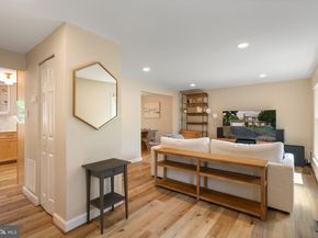 1008 Windcroft Glen Court, Herndon VA 20170