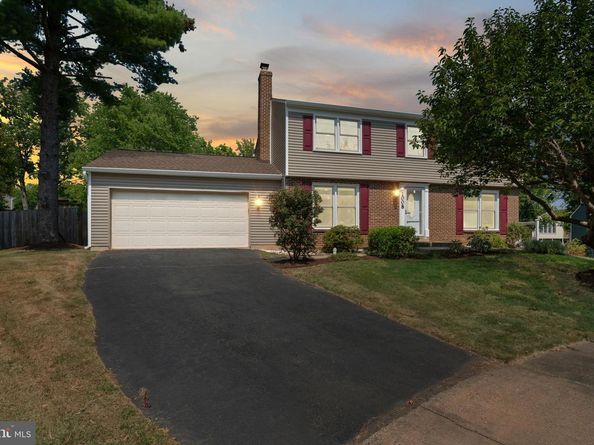 1008 Windcroft Glen Court, Herndon VA 20170