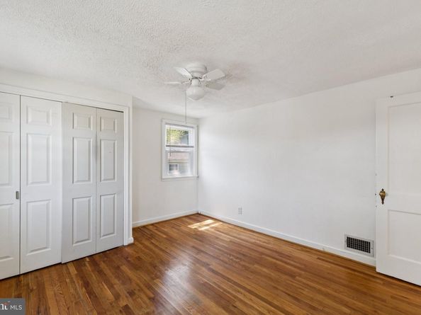 954 N Longfellow Street, Arlington VA 22205