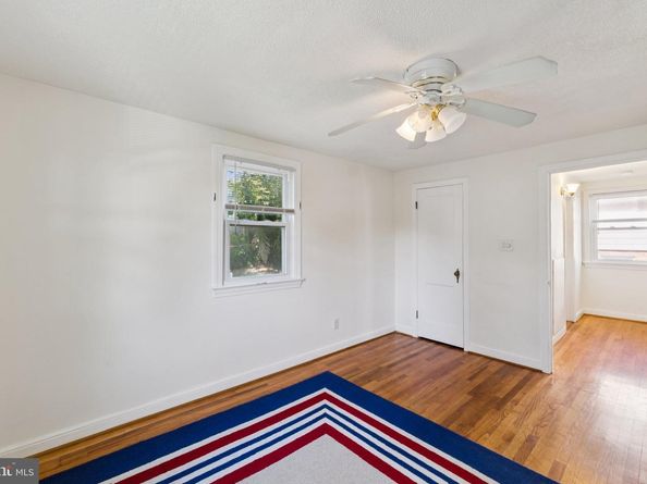 954 N Longfellow Street, Arlington VA 22205