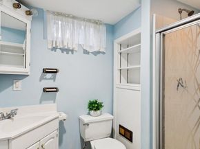 954 N Longfellow Street, Arlington VA 22205