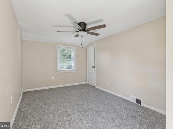 618 W South Avenue, Glenolden PA 19036