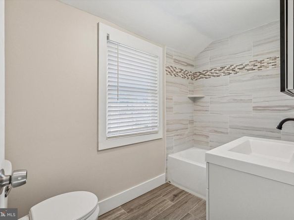 618 W South Avenue, Glenolden PA 19036