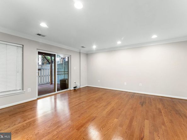 6236 Shackelford Terrace, Alexandria VA 22312