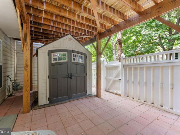 6236 Shackelford Terrace, Alexandria VA 22312