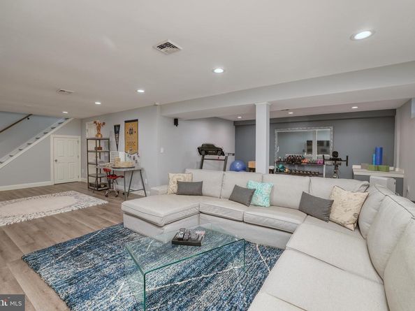 833 Winthrop Drive, Yardley PA 19067