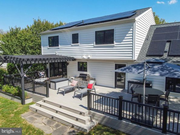 833 Winthrop Drive, Yardley PA 19067