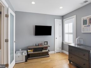 325 N N. Columbus Street, Alexandria VA 22314