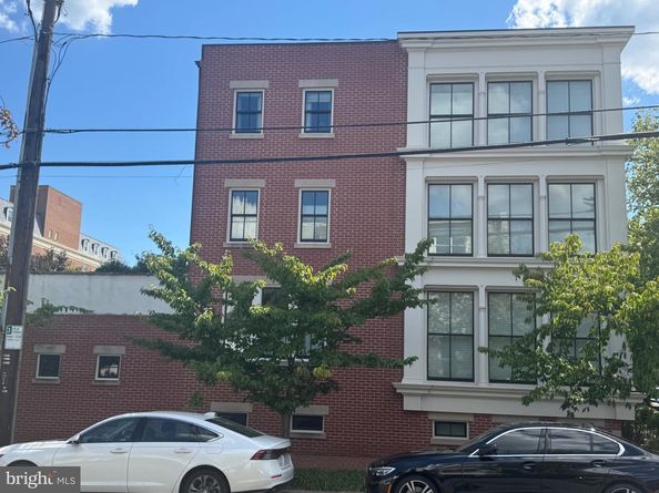 325 N N. Columbus Street, Alexandria VA 22314