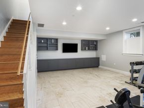 325 N N. Columbus Street, Alexandria VA 22314