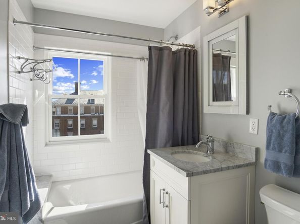 325 N N. Columbus Street, Alexandria VA 22314