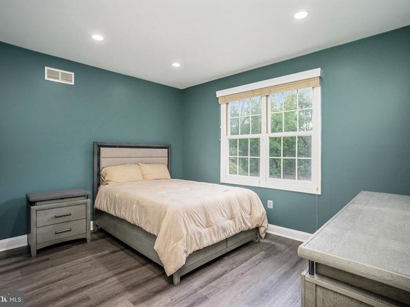 1150 Walnut Farm Road, Ambler PA 19002