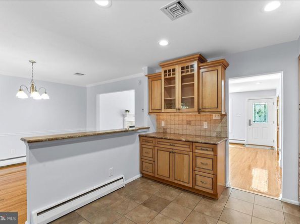 200 N State Road, Springfield PA 19064
