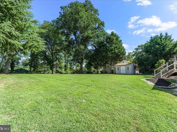 200 N State Road, Springfield PA 19064