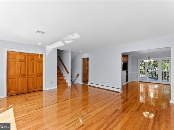 200 N State Road, Springfield PA 19064