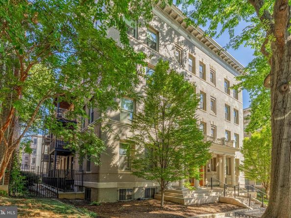 1811 Wyoming Avenue NW 32, Washington DC 20009