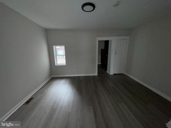 715 Edgemore Road, Philadelphia PA 19151