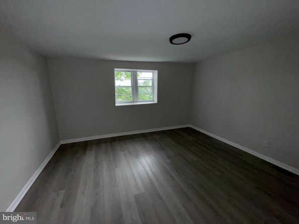 715 Edgemore Road, Philadelphia PA 19151