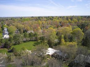 860 Dukes Drive, Yardley PA 19067