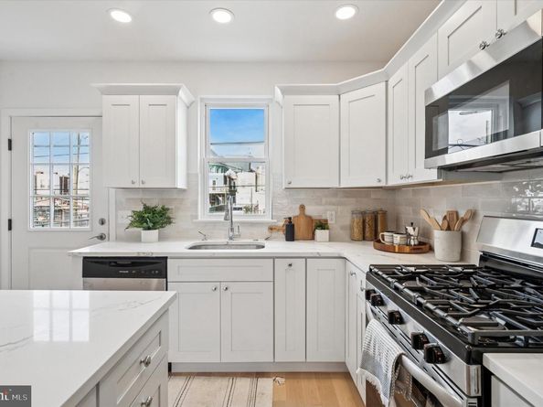 1432 S Newkirk Street, Philadelphia PA 19146
