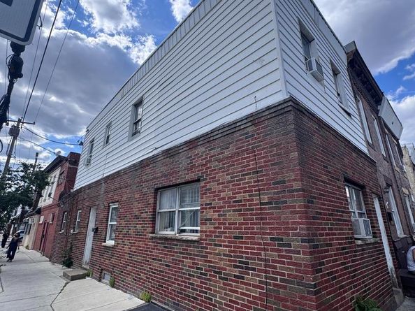 2554 S Sheridan Street, Philadelphia PA 19148