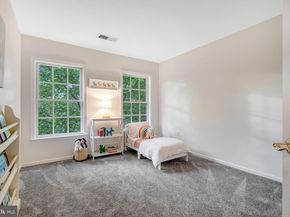 104 Herndon Mills Circle, Herndon VA 20170