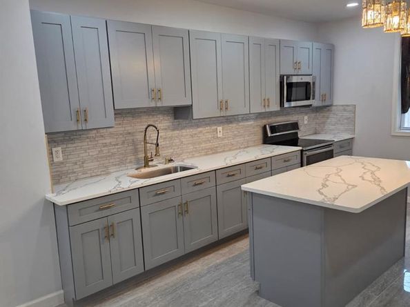 5018 Glenloch Street, Philadelphia PA 19124