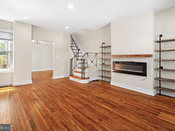 138 E Pleasant Street, Philadelphia PA 19119