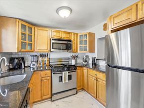 531 Greenwich Street, Philadelphia PA 19147