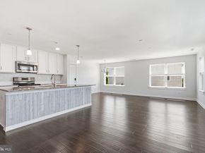 151 E Prince George Street, Bensalem PA 19020